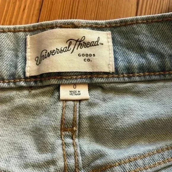NWT Universal Thread denim light wash mini skirt - Picture 5 of 9